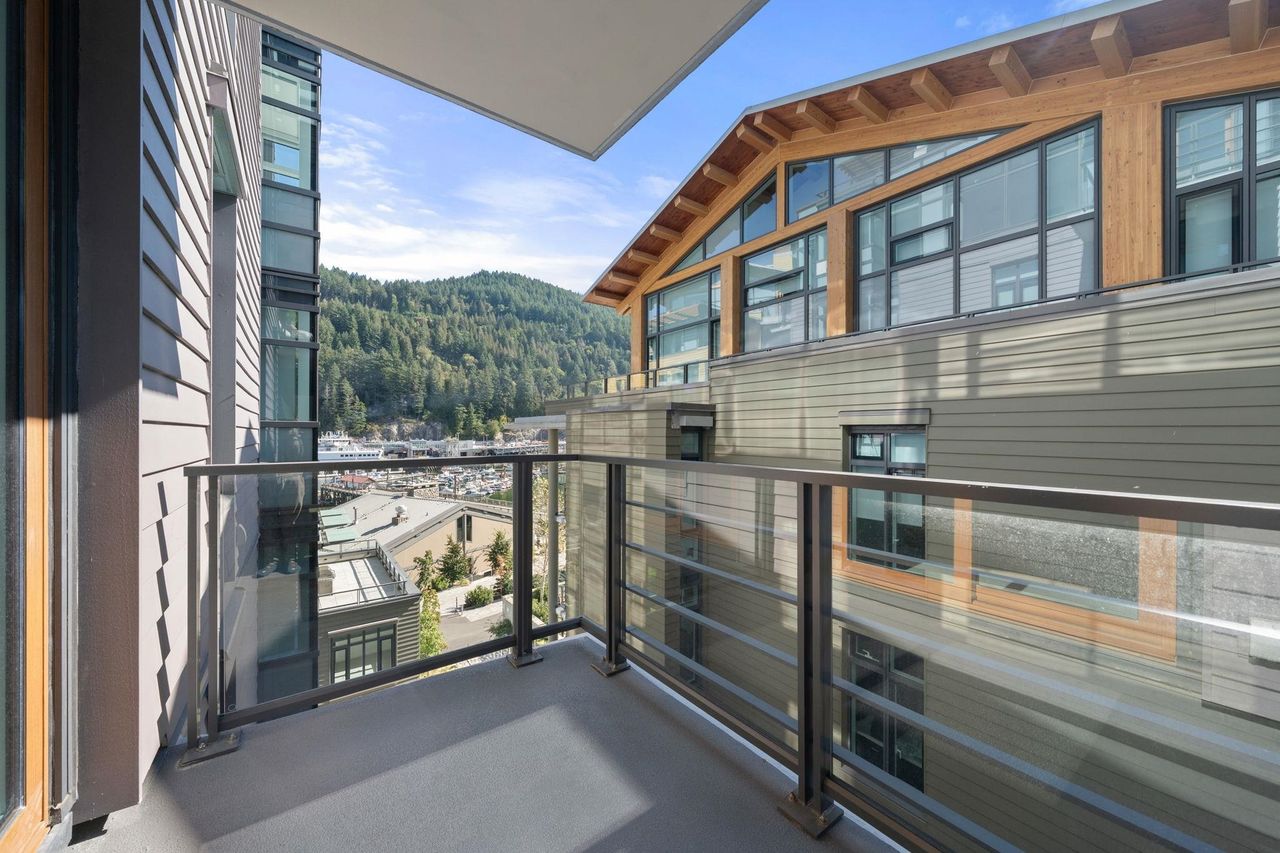 6699-nelson-avenue-horseshoe-bay-wv-west-vancouver-20 at 404 - 6699 Nelson Avenue, Horseshoe Bay WV, West Vancouver 6699-nelson-avenue-horseshoe-bay-wv-west-vancouver-20 at 404 - 6699 Nelson Avenue, Horseshoe Bay WV, West Vancouver