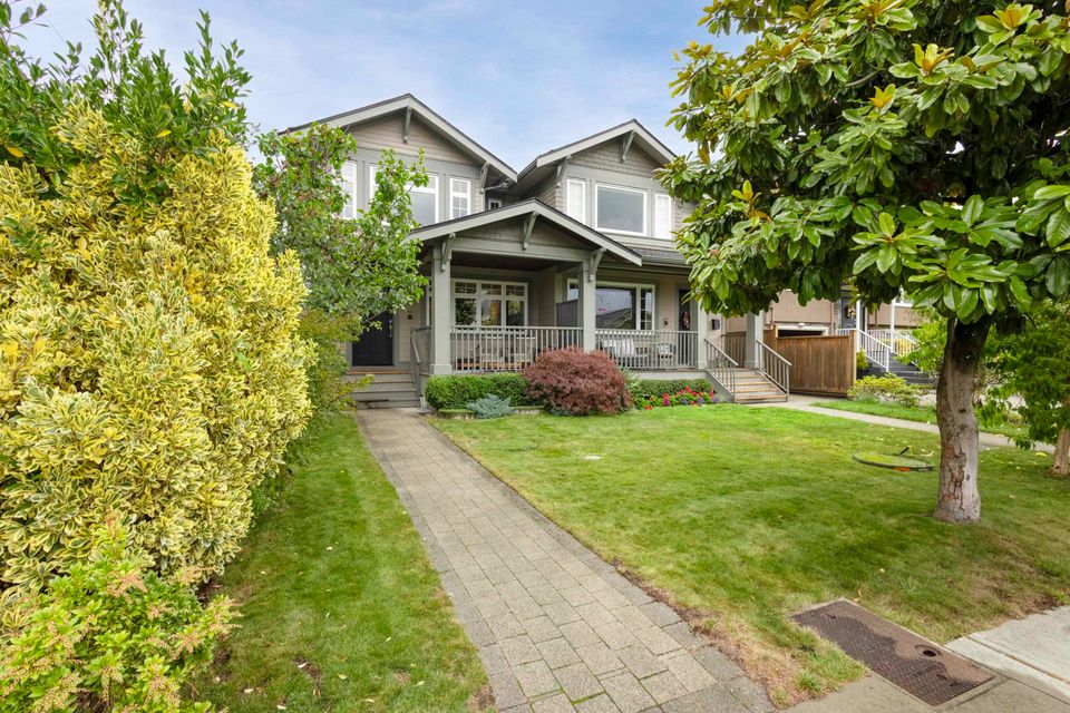 340-e-12th-street-central-lonsdale-north-vancouver-02
