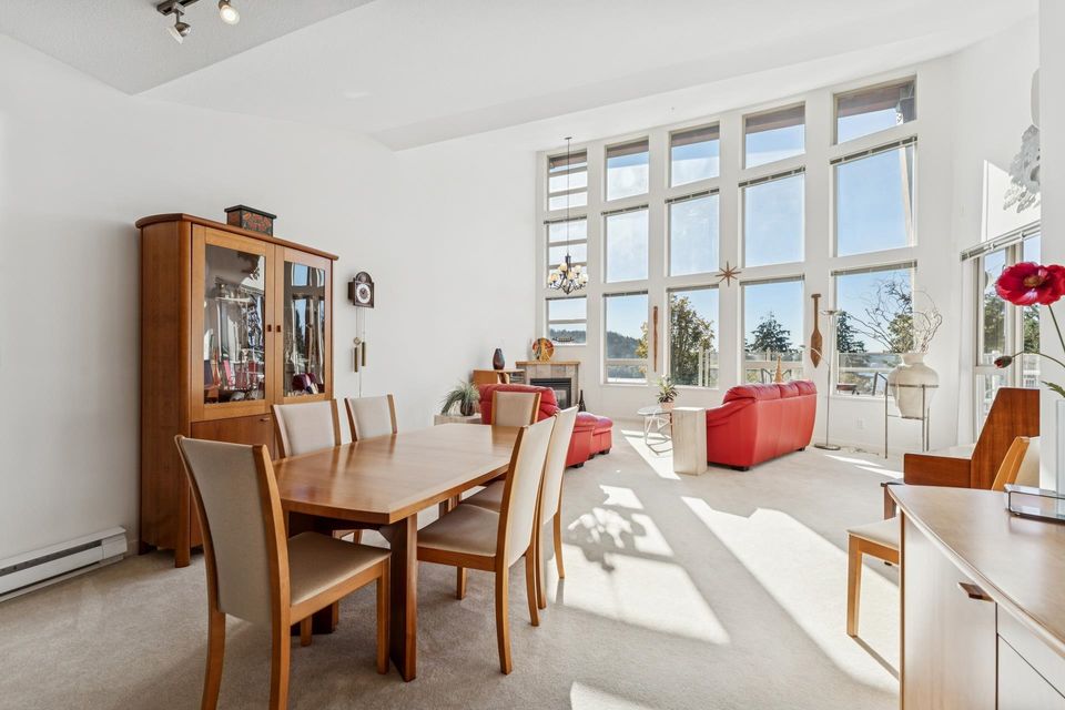 560-raven-woods-drive-roche-point-north-vancouver-02