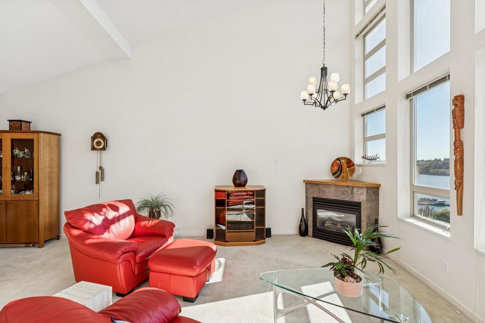 560-raven-woods-drive-roche-point-north-vancouver-05