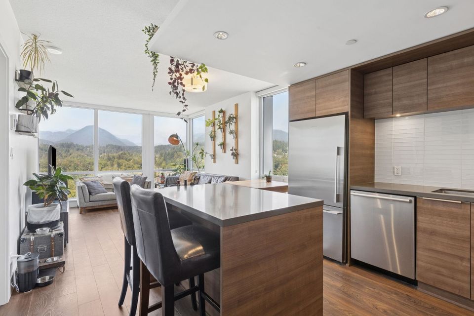 1550-fern-street-lynnmour-north-vancouver-05