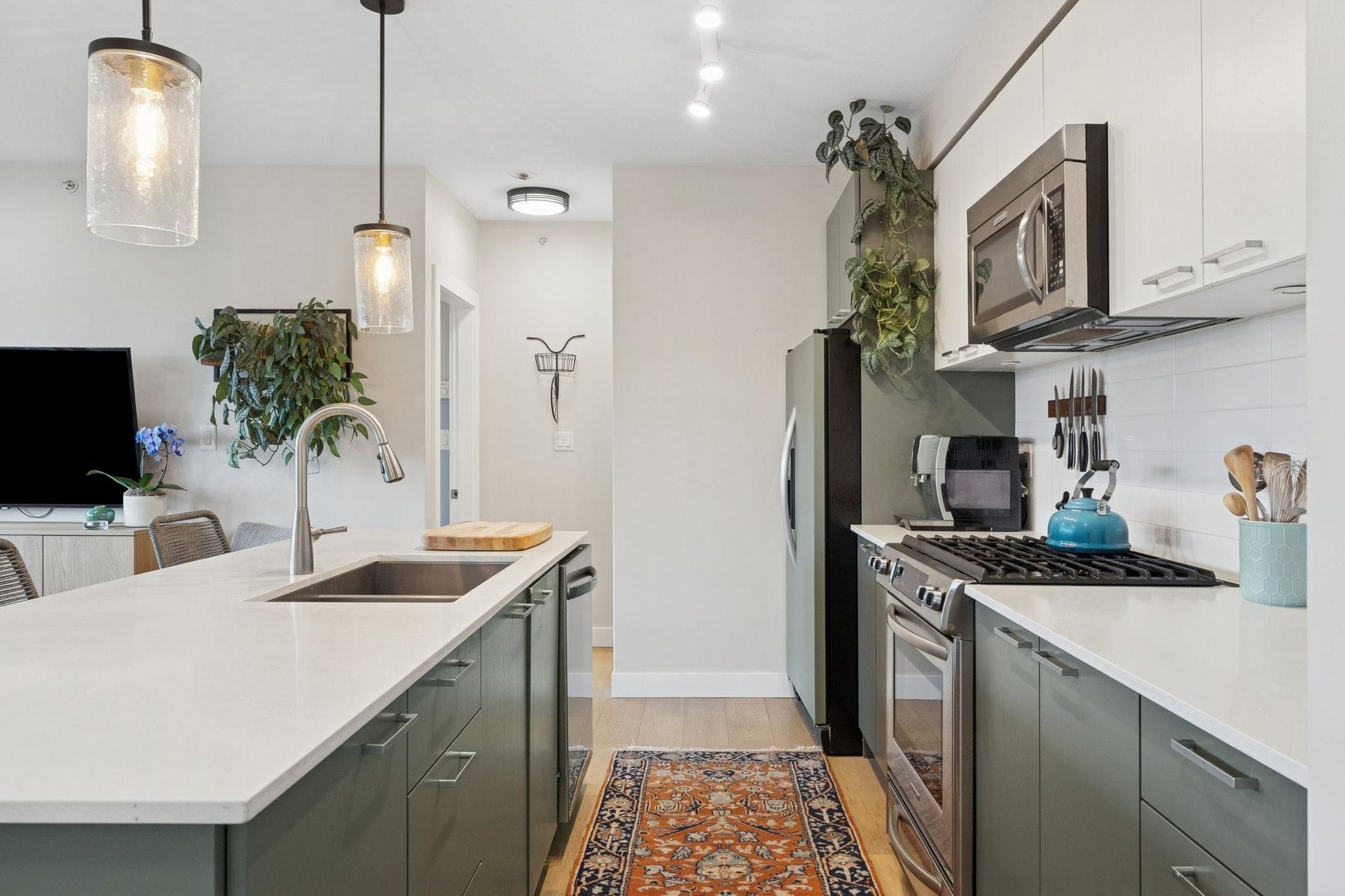 403 - 1330 Marine Drive, Pemberton NV, North Vancouver