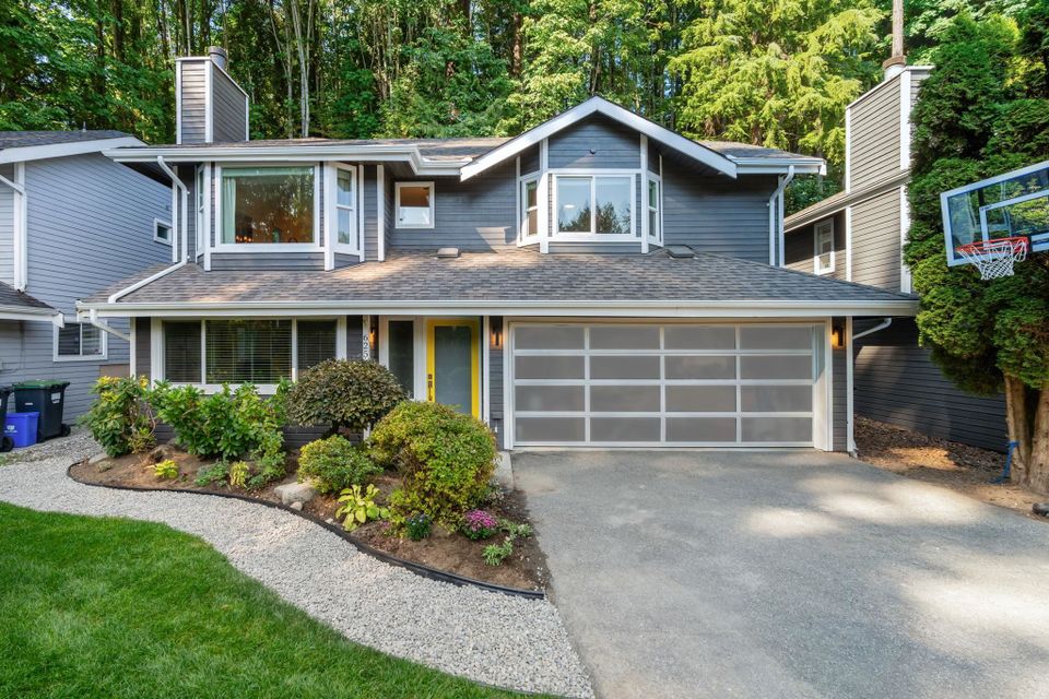 625-seymour-court-seymour-nv-north-vancouver-01