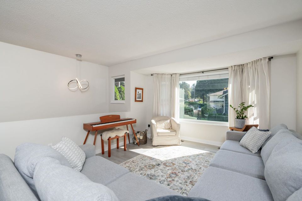 625-seymour-court-seymour-nv-north-vancouver-04