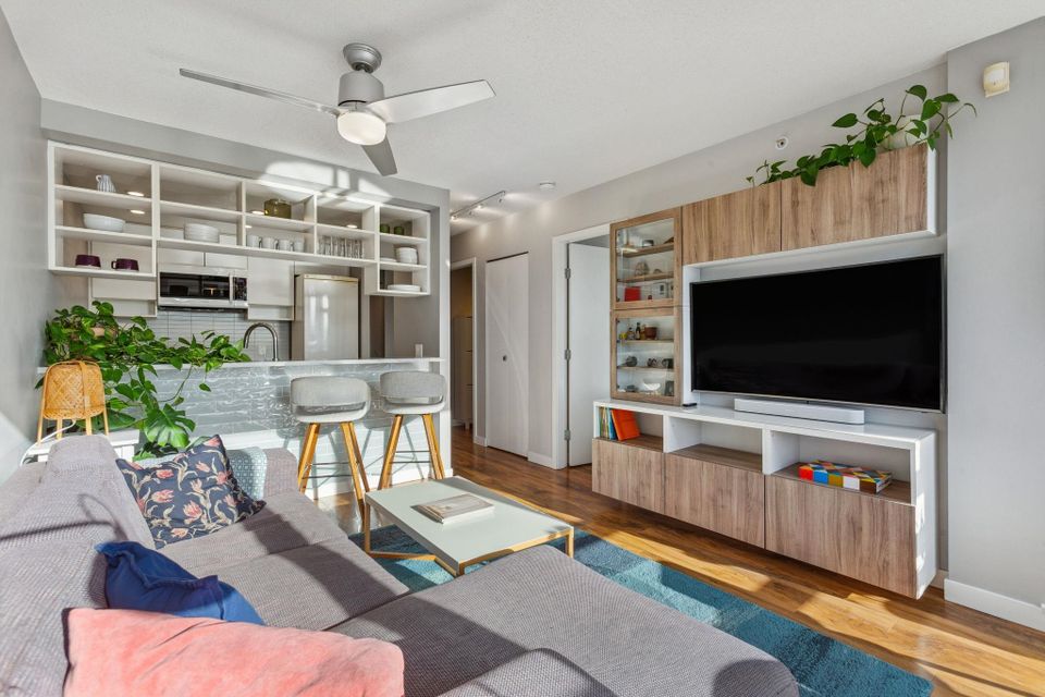 939-expo-boulevard-yaletown-vancouver-west-02