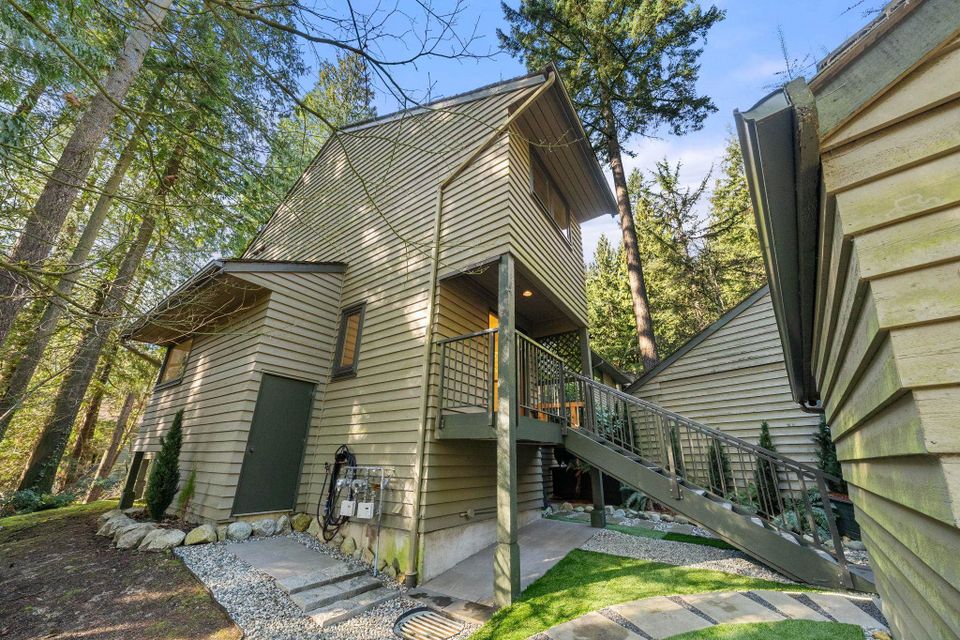 867-frederick-road-princess-park-north-vancouver-02