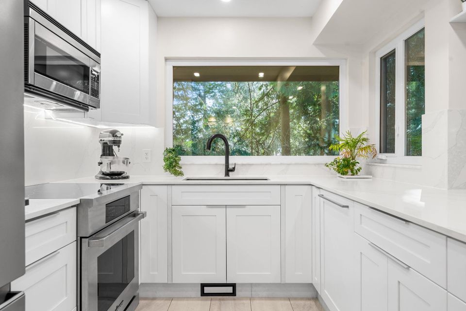867-frederick-road-princess-park-north-vancouver-05
