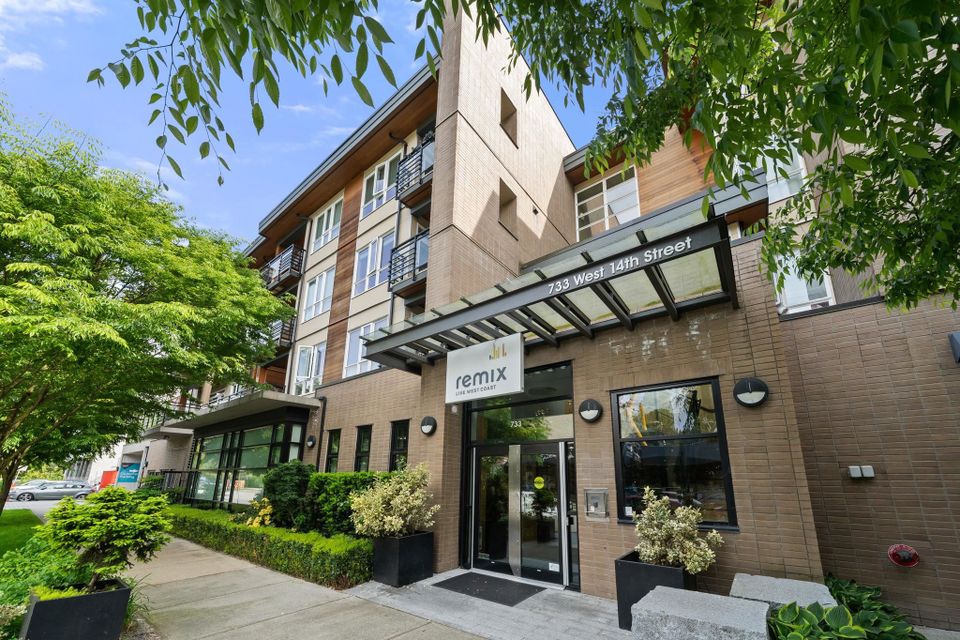 733-w-14th-street-mosquito-creek-north-vancouver-02