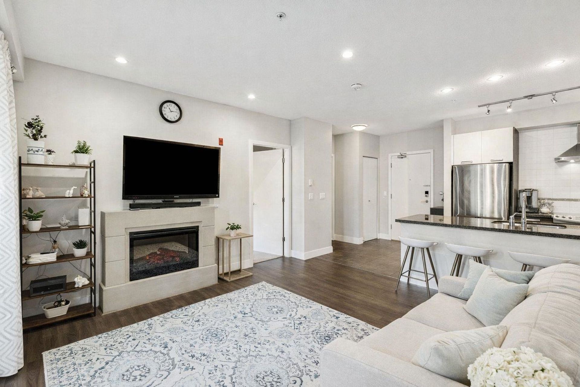 302 - 1273 Marine Drive, Norgate, North Vancouver