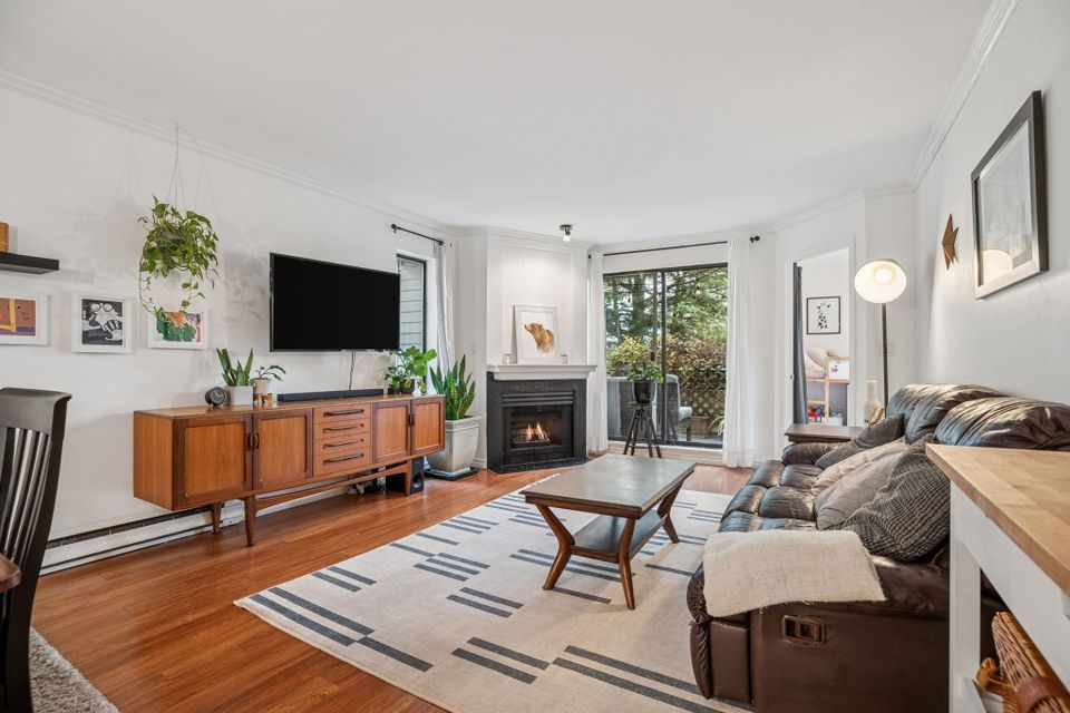 2925-glen-drive-north-coquitlam-coquitlam-01