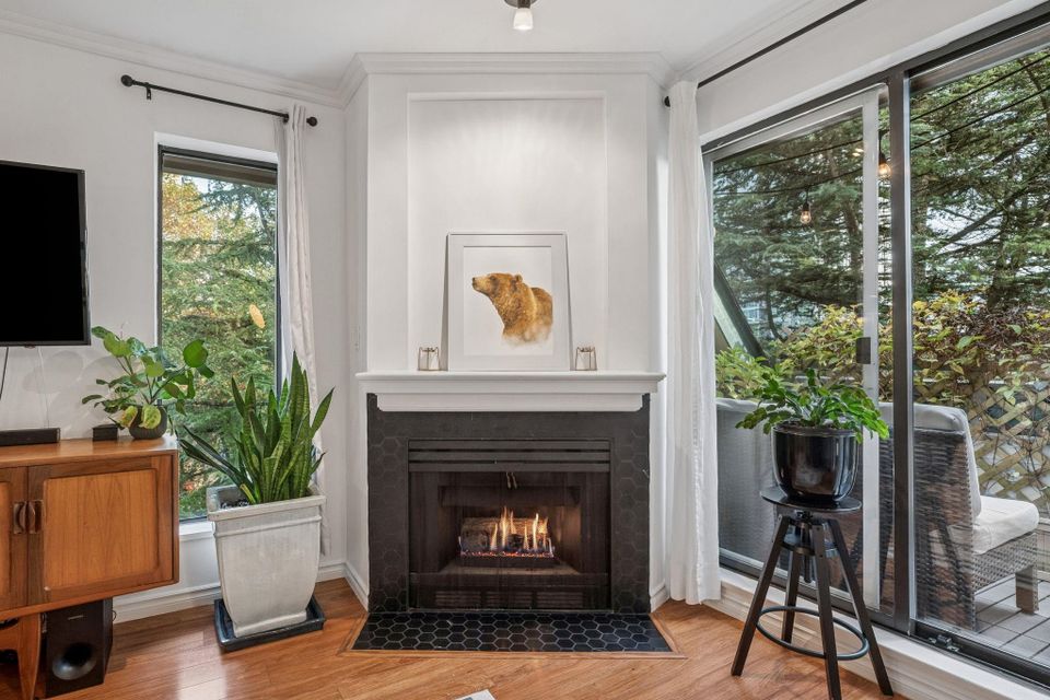 2925-glen-drive-north-coquitlam-coquitlam-03