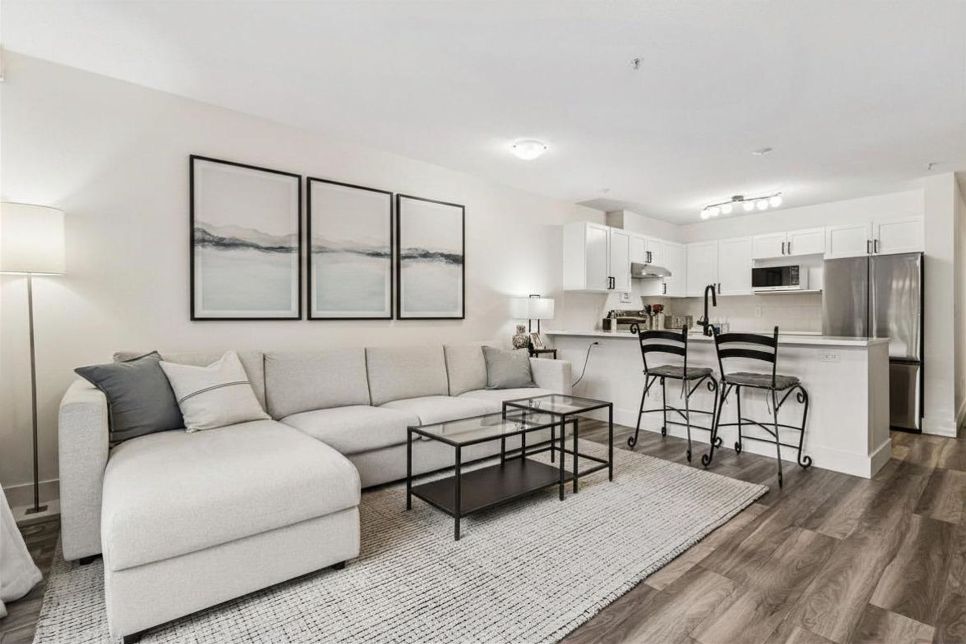 Photo of 102 - 365 E 1st Street