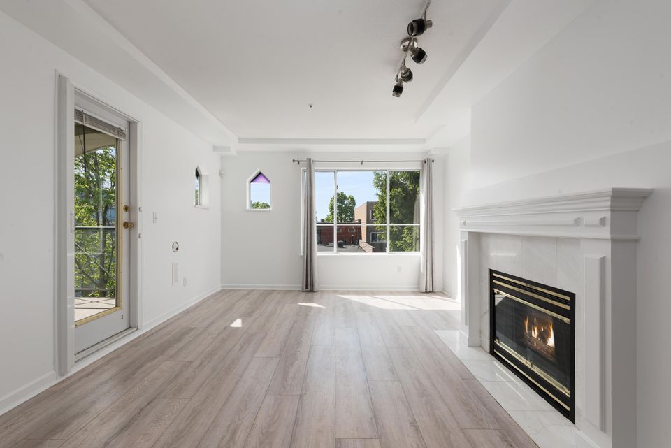6475-chester-street-fraser-ve-vancouver-east-01