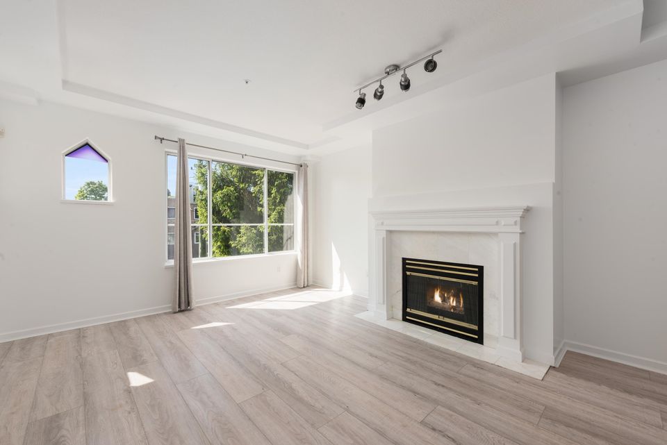 6475-chester-street-fraser-ve-vancouver-east-02