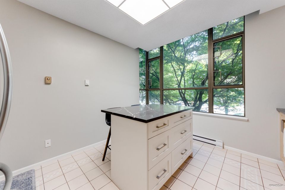 5885-olive-avenue-metrotown-burnaby-south-05