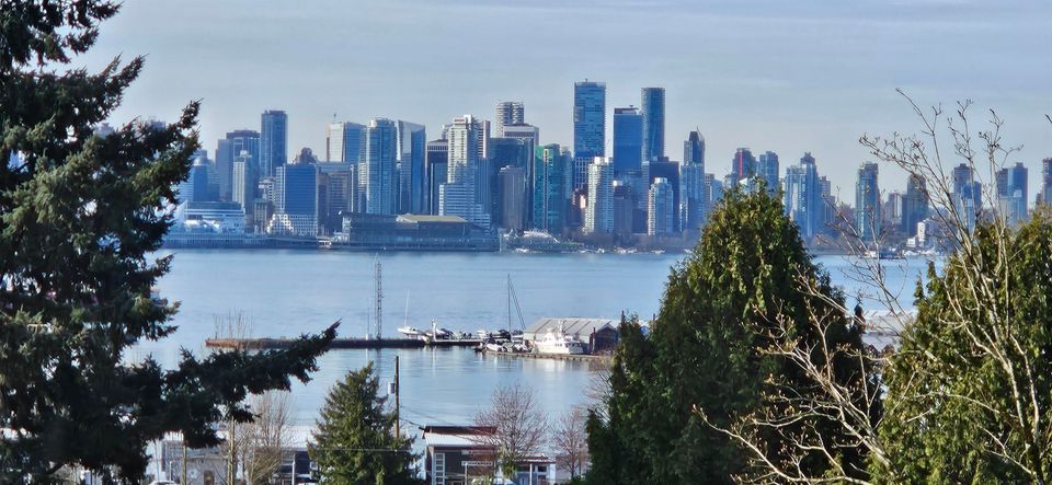 212-forbes-avenue-lower-lonsdale-north-vancouver-01