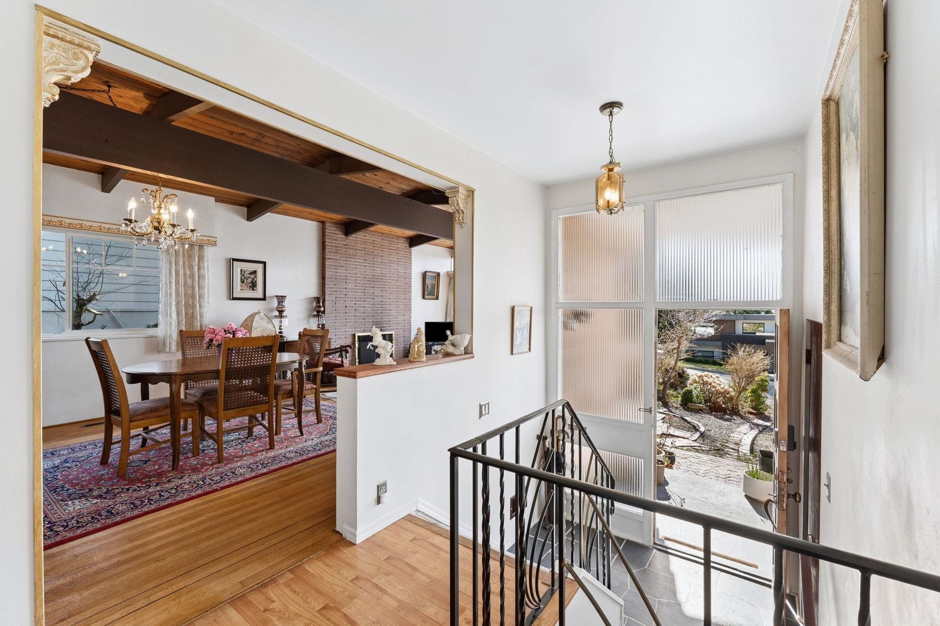 922 Canyon Boulevard, Canyon Heights NV, North Vancouver
