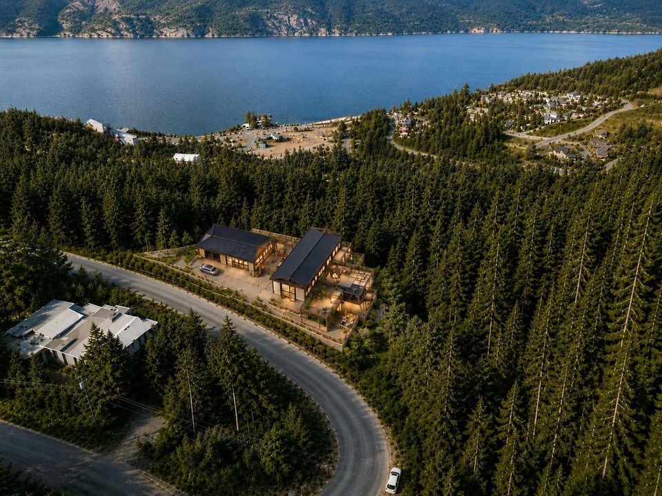 1121-copper-drive-britannia-beach-squamish-01
