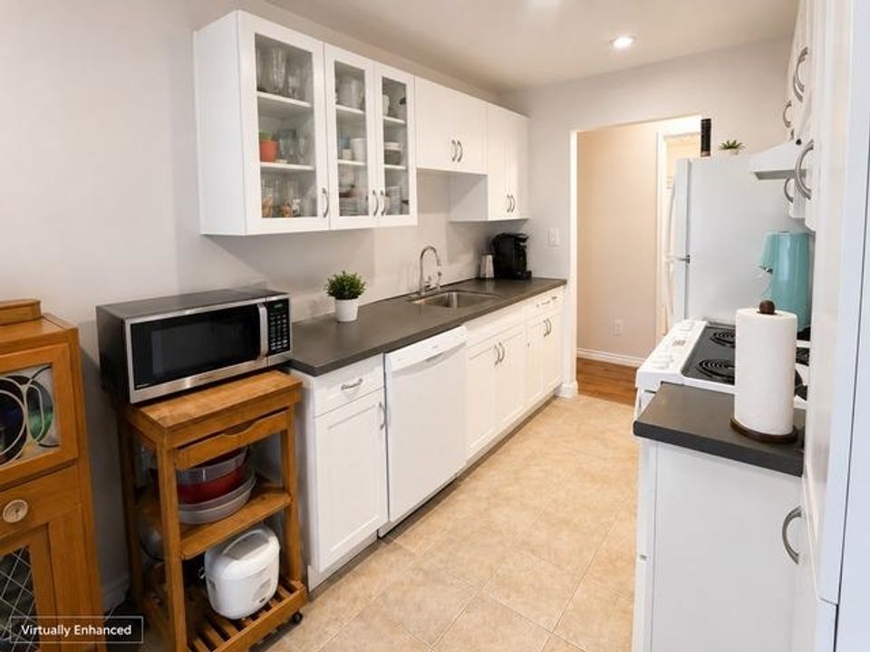 882-premier-street-lynnmour-north-vancouver-04