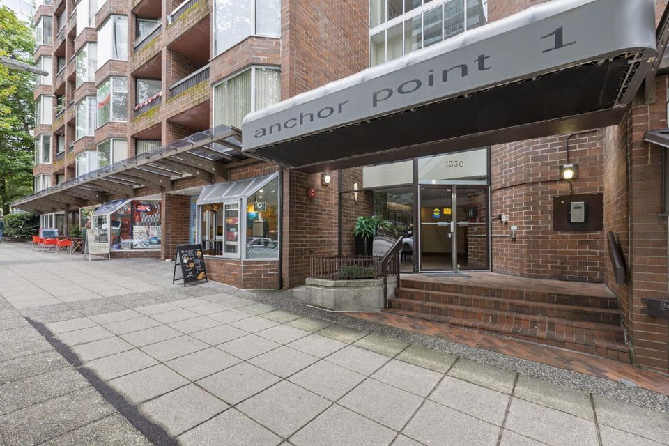 1330-burrard-street-downtown-vw-vancouver-west-04