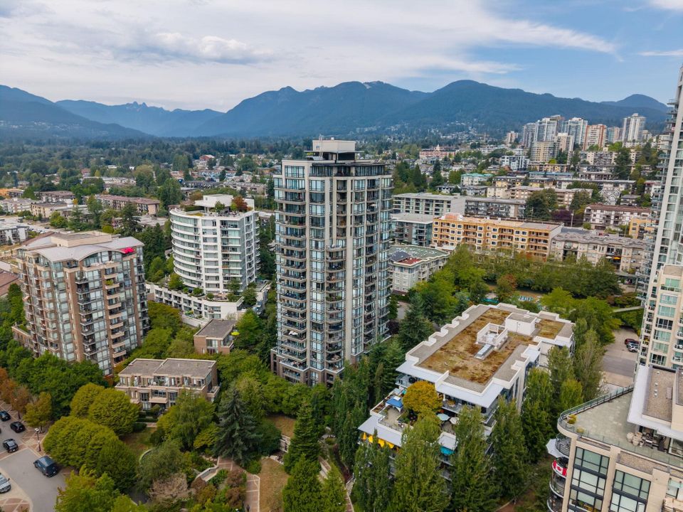 151-w-2nd-street-lower-lonsdale-north-vancouver-02
