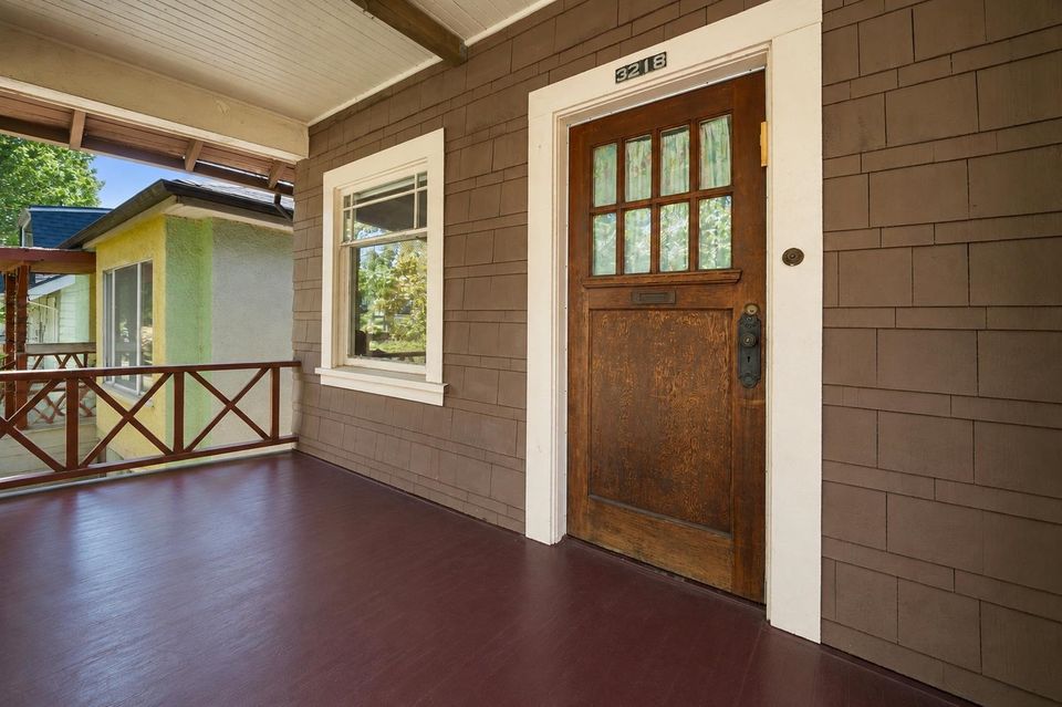 3218-w-6th-avenue-kitsilano-vancouver-west-02