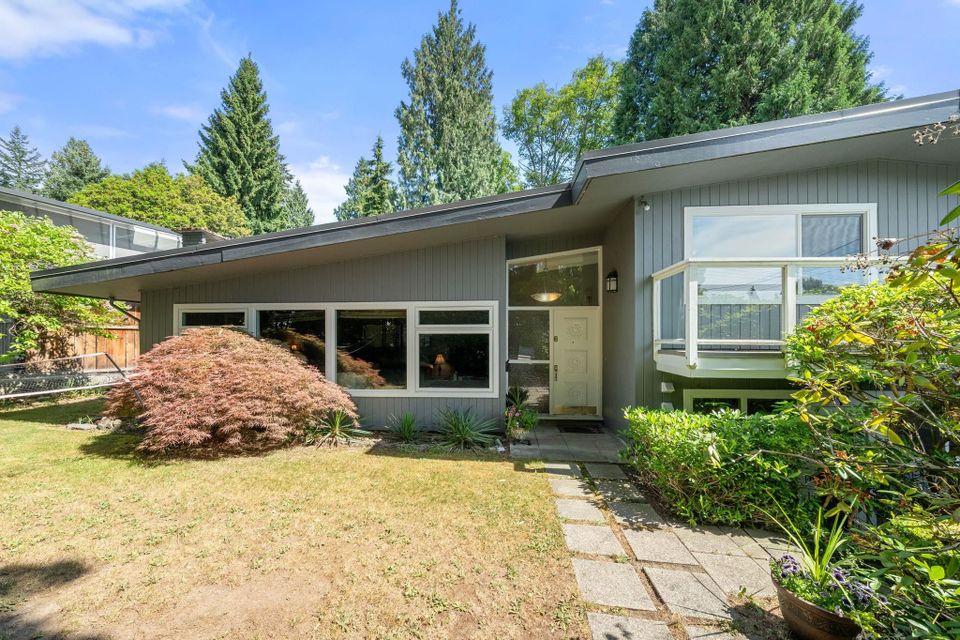 3920-delbrook-avenue-upper-delbrook-north-vancouver-01