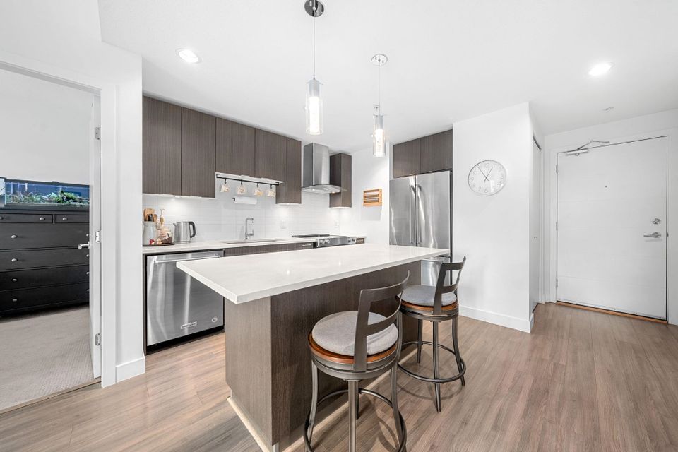 719-w-3rd-street-harbourside-north-vancouver-04