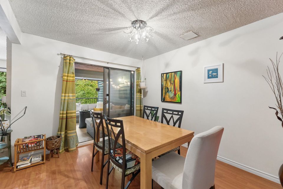 834-hendecourt-road-princess-park-north-vancouver-05