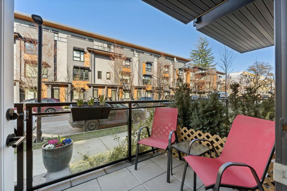 545-e-2nd-street-lower-lonsdale-north-vancouver-02