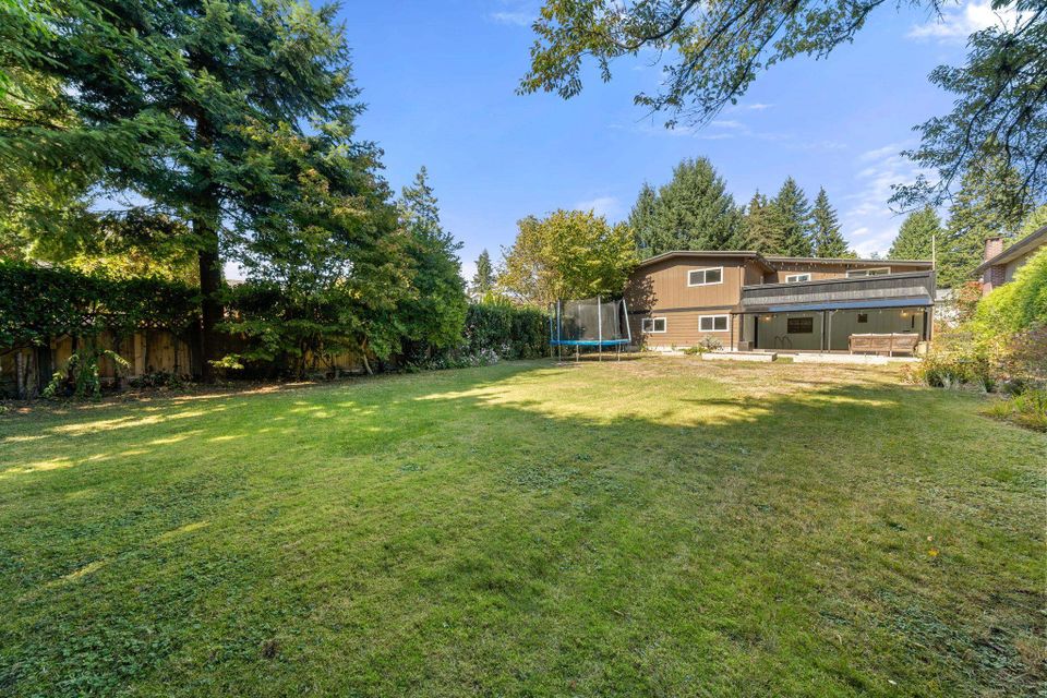 2763-violet-street-blueridge-nv-north-vancouver-04