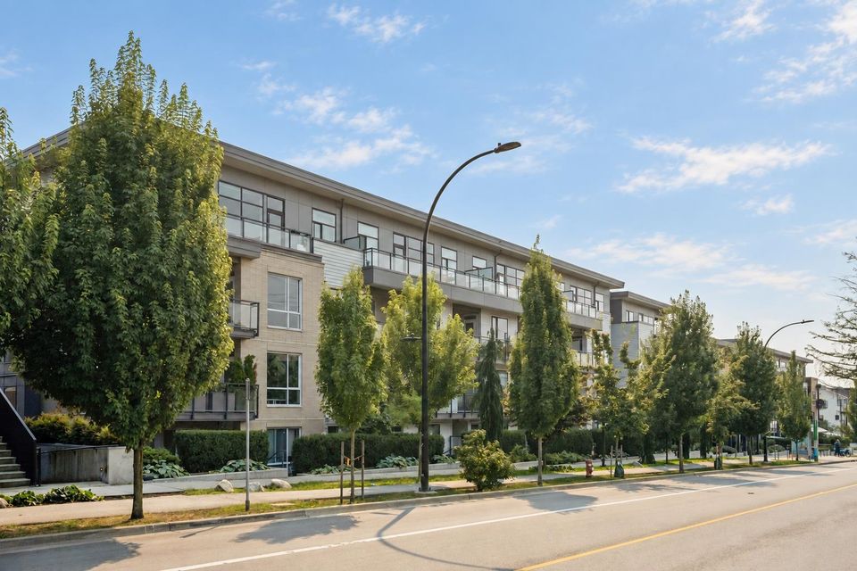 625-e-3rd-street-lower-lonsdale-north-vancouver-03