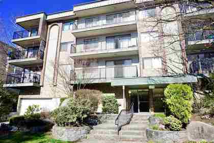 120-e-5th-street-lower-lonsdale-north-vancouver-01