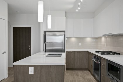 625-e-3rd-street-lower-lonsdale-north-vancouver-02