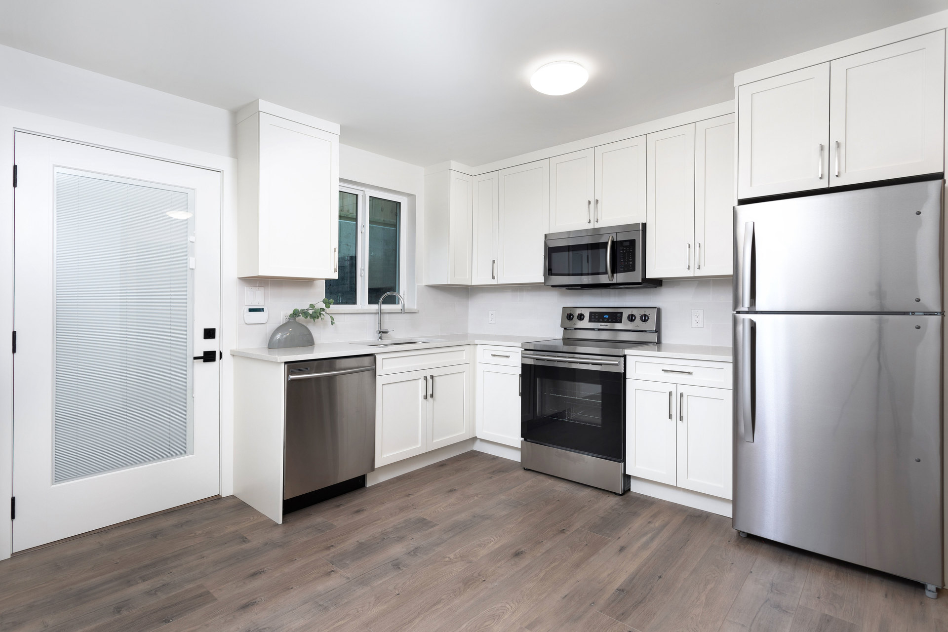 aa2 at 15 Howard Avenue, Capitol Hill BN, Burnaby North