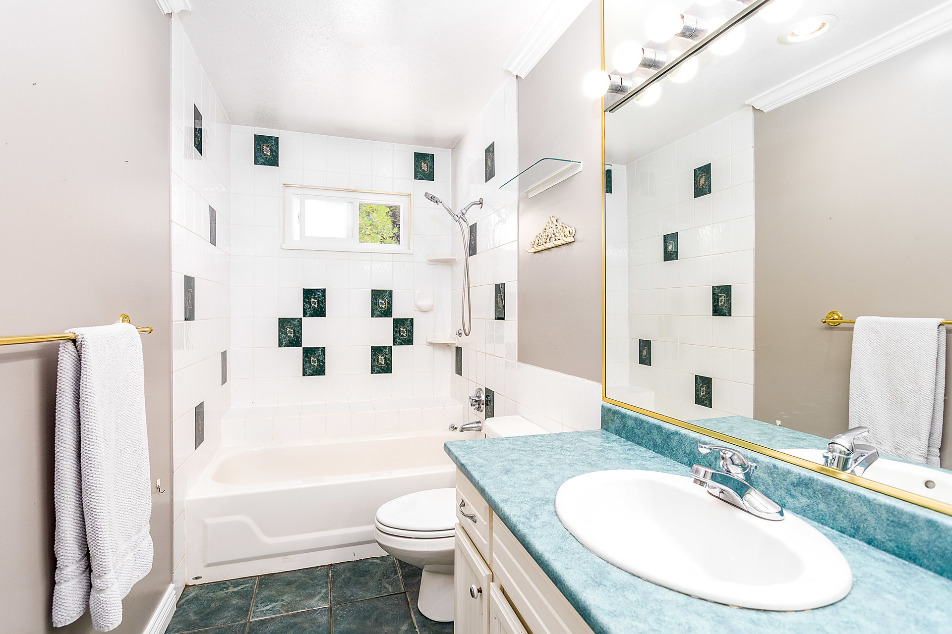 mo17 at 200 Moray Street, Port Moody Centre, Port Moody
