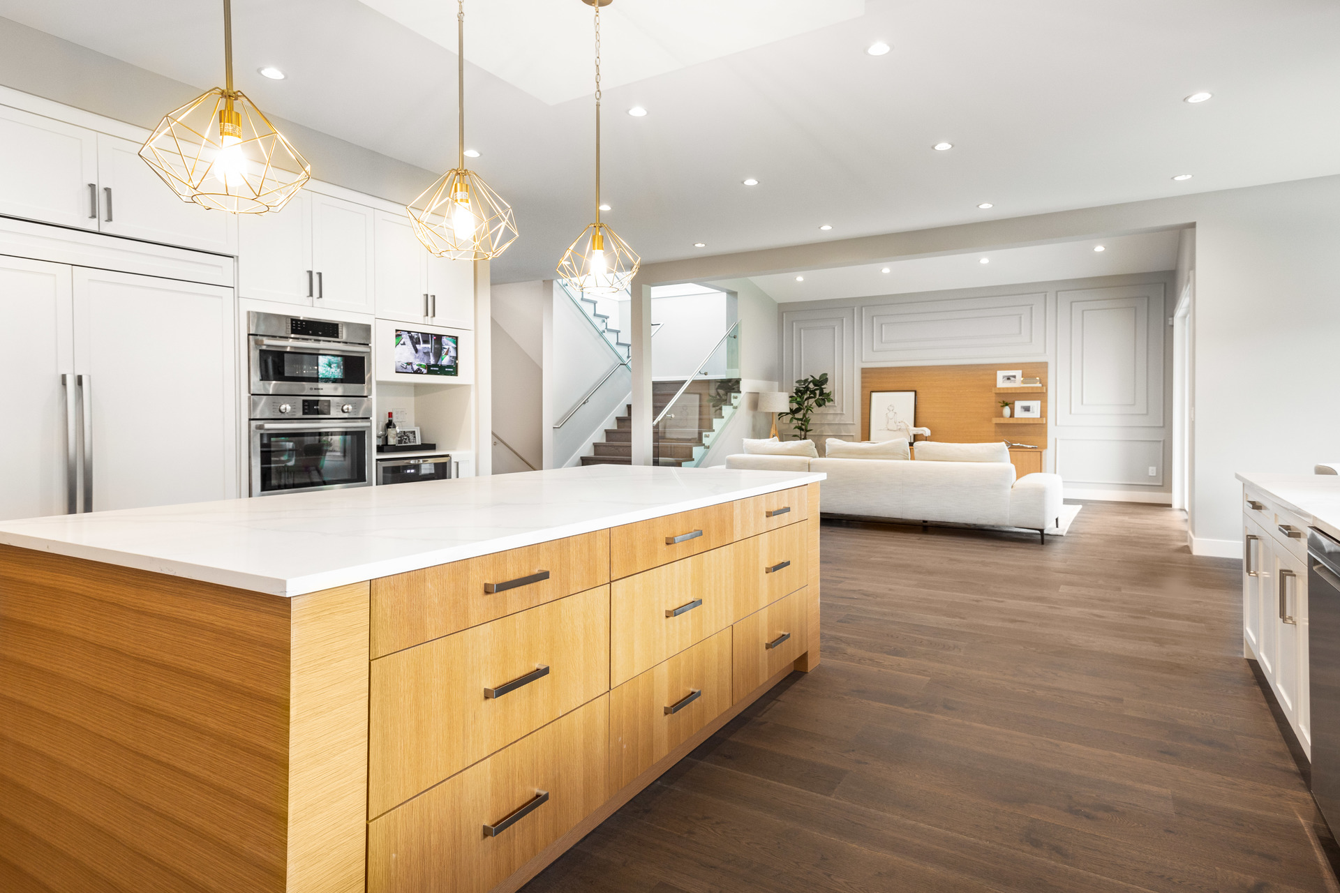 jd10 at 933 Jarvis Street, Harbour Chines, Coquitlam