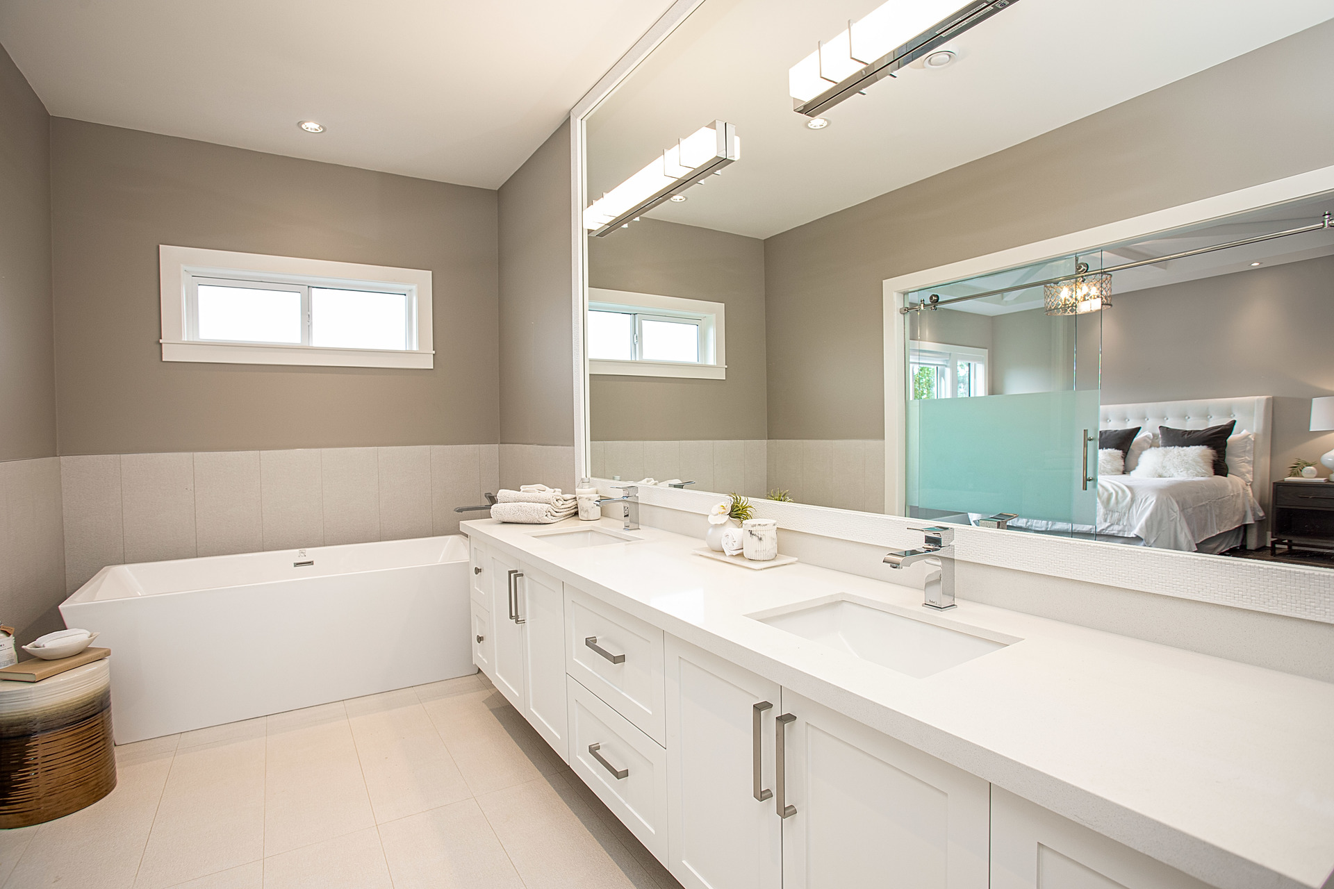 jj19 at 933 Jarvis Street, Harbour Chines, Coquitlam