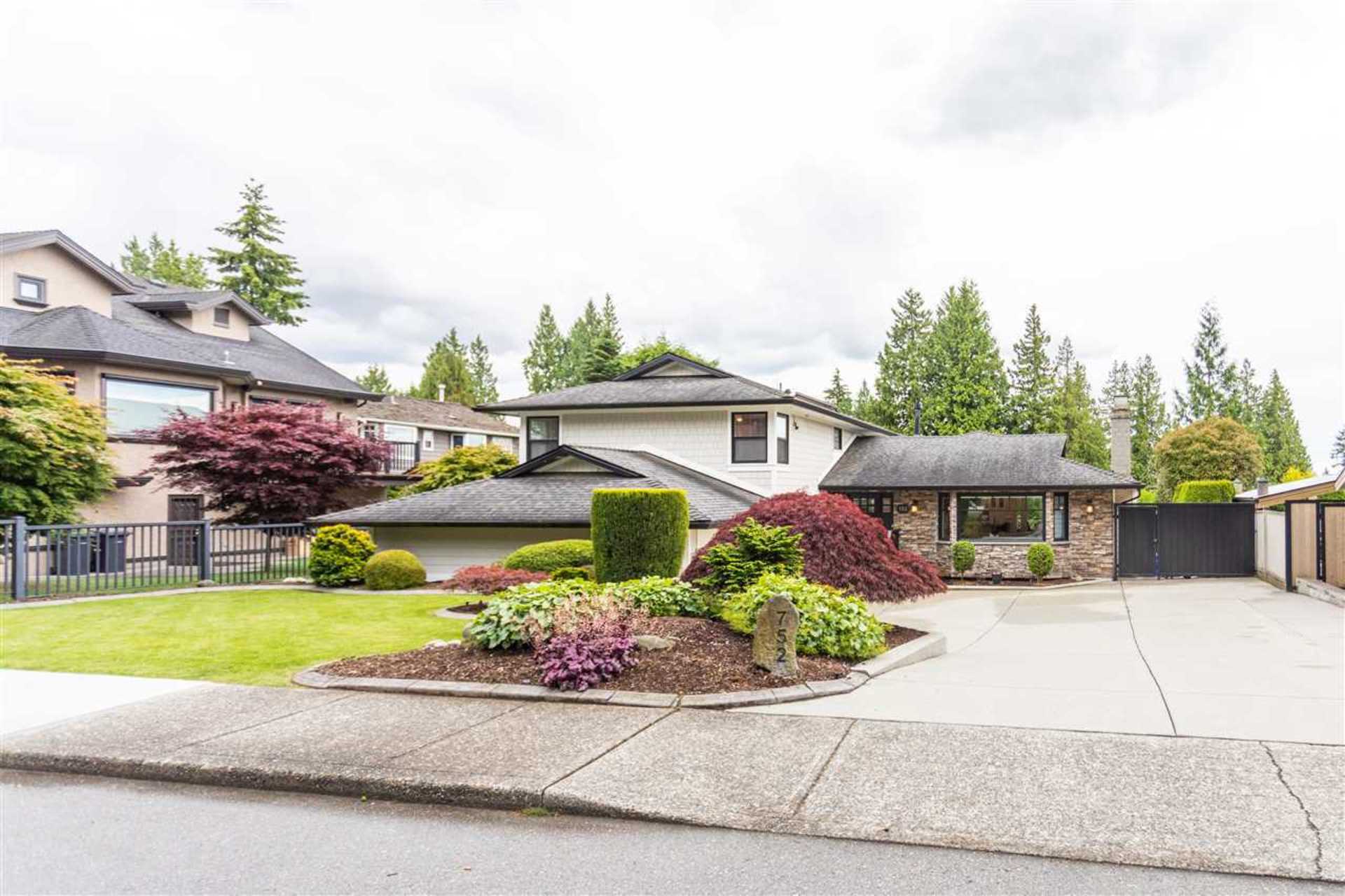 752-sydney-avenue-coquitlam-west-coquitlam-02 at 752 Sydney Avenue, Coquitlam West, Coquitlam