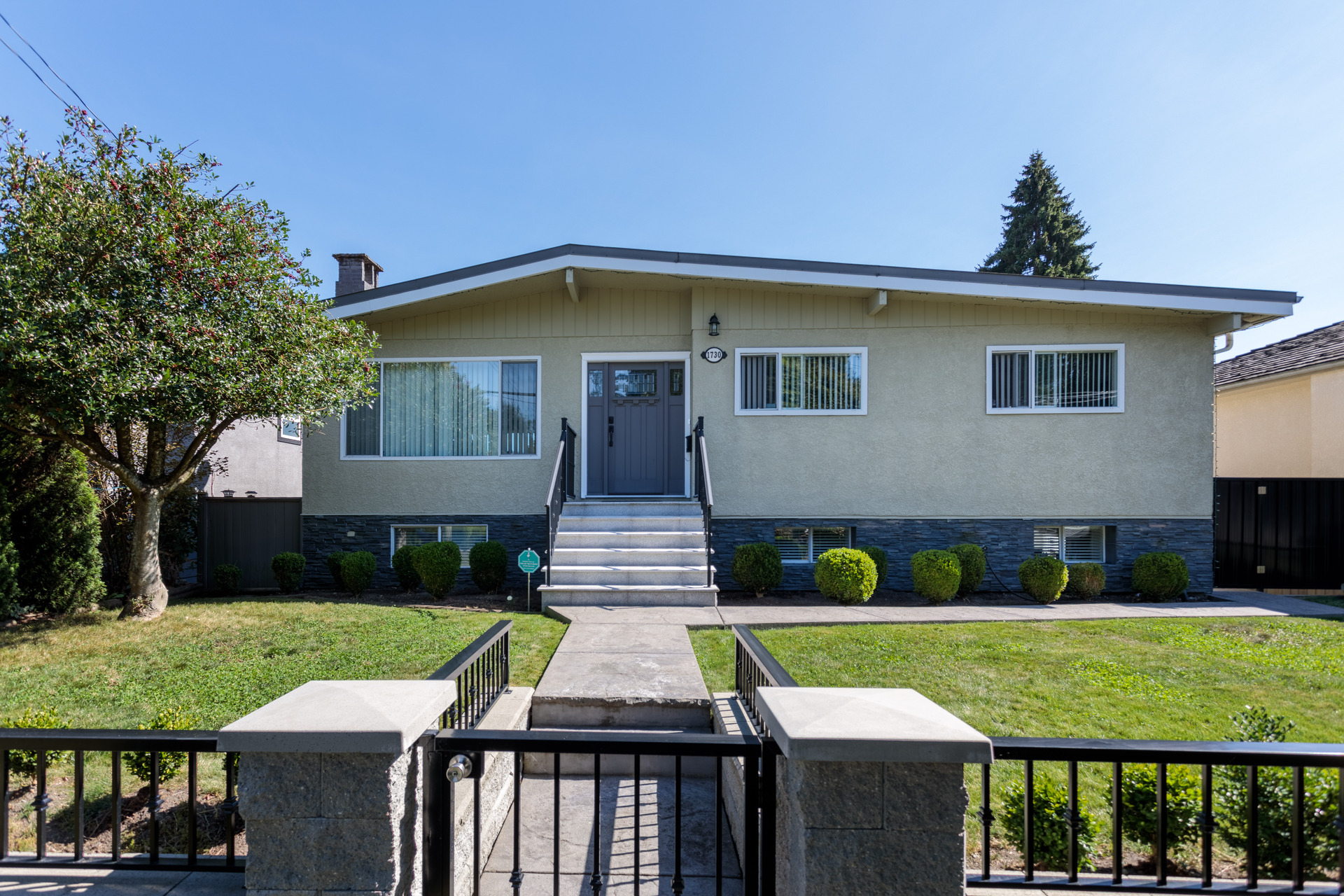 cli4 at 1730 Cliff Avenue, Sperling-Duthie, Burnaby North