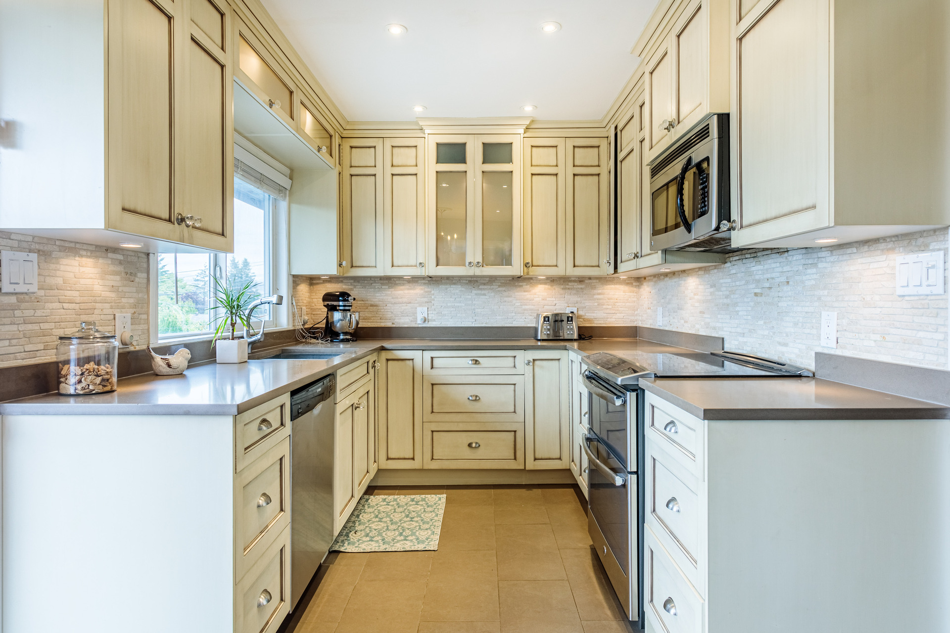 pr30 at 4457 Price Crescent, Garden Village, Burnaby South