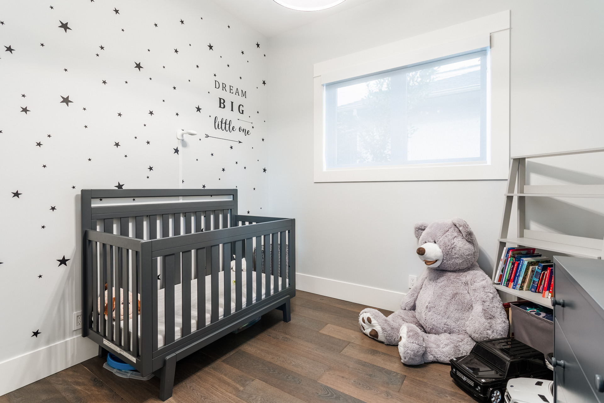 bb15 at 4207 Graveley Street, Willingdon Heights, Burnaby North