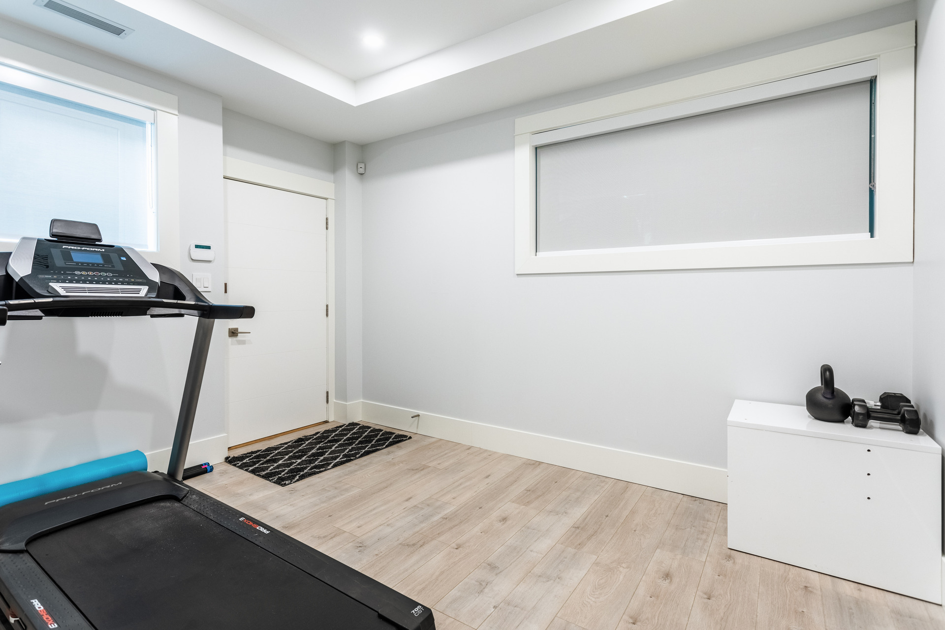 bb18 at 4207 Graveley Street, Willingdon Heights, Burnaby North