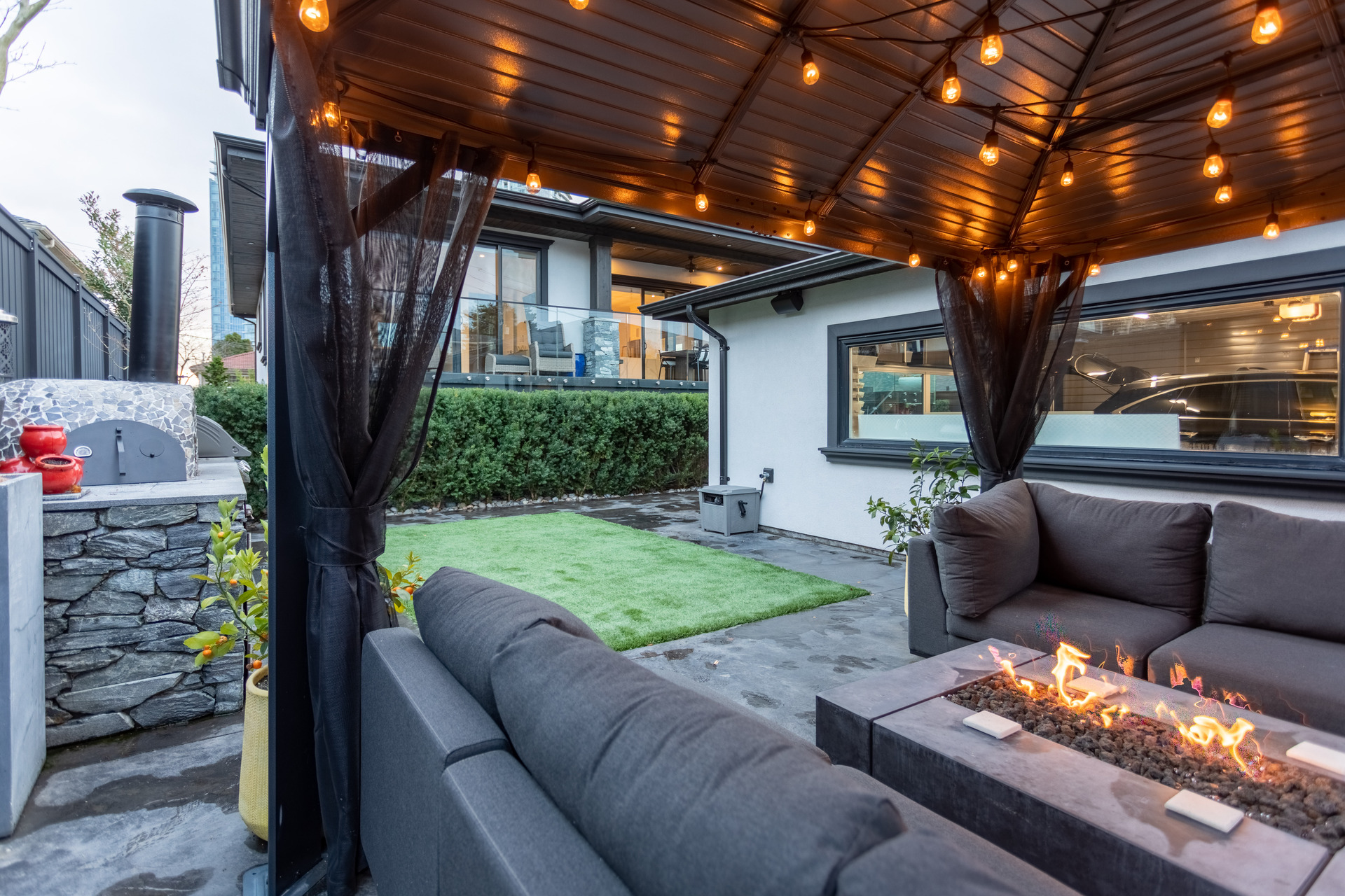 bb34 at 4207 Graveley Street, Willingdon Heights, Burnaby North