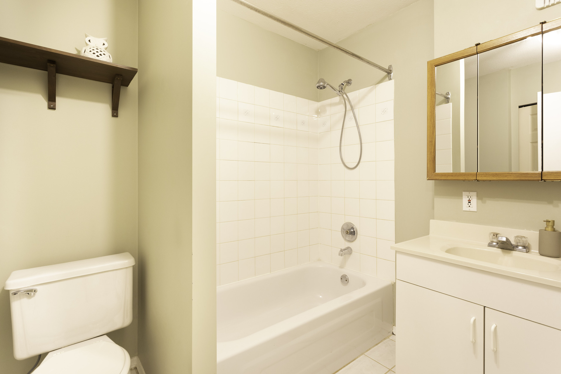 mcs28 at 959 Macintosh Street, Harbour Chines, Coquitlam
