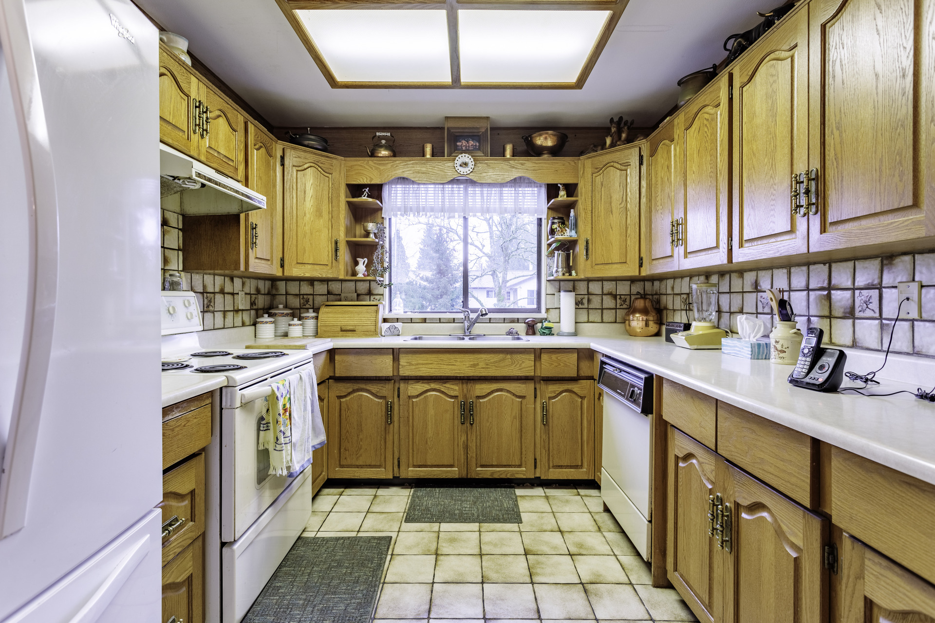 mcs29 at 959 Macintosh Street, Harbour Chines, Coquitlam