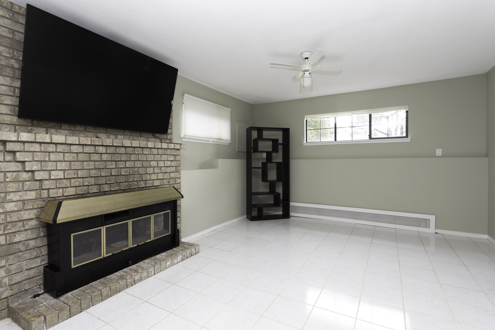 mcs33 at 959 Macintosh Street, Harbour Chines, Coquitlam
