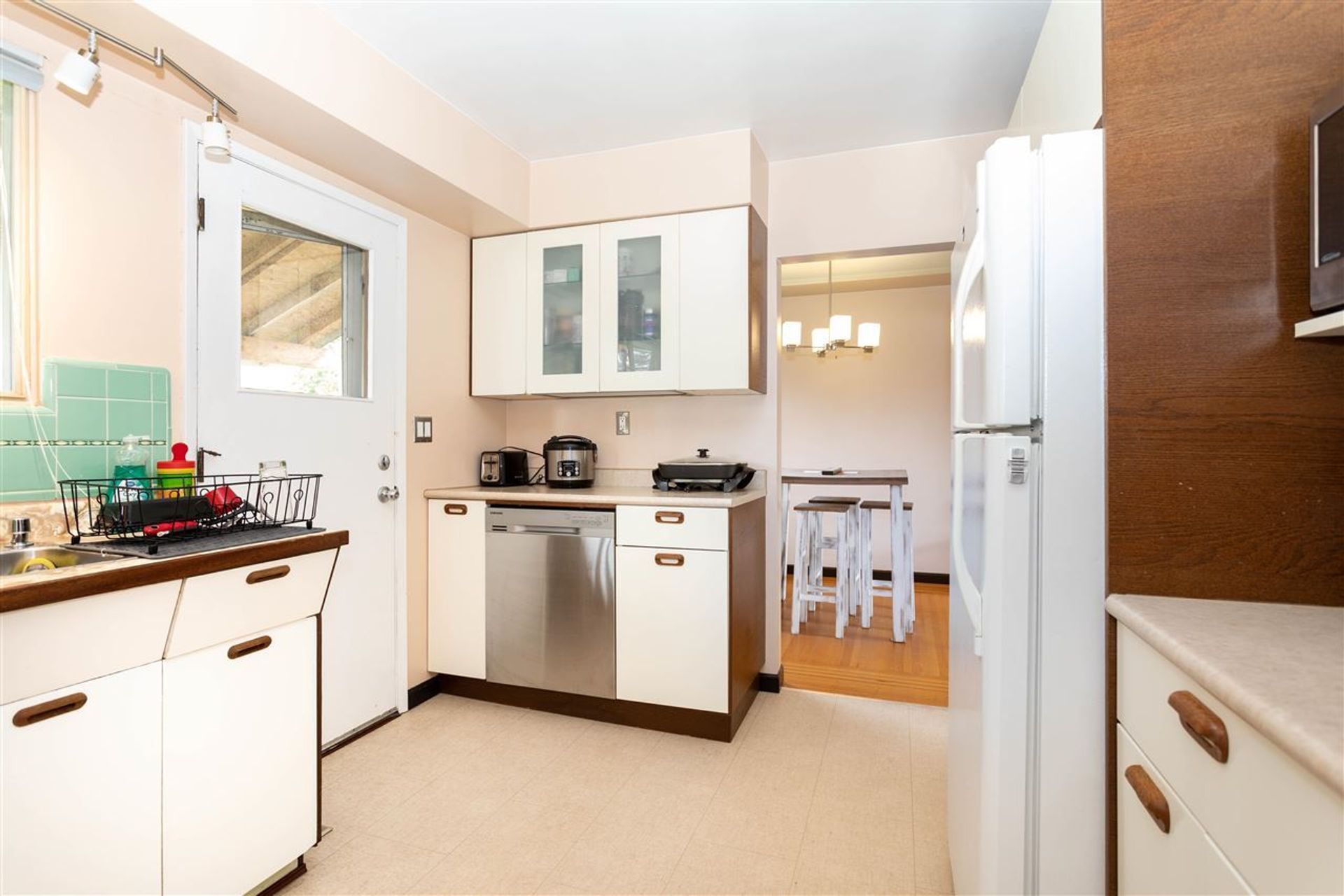 923-smith-avenue-coquitlam-west-coquitlam-07 at 923 Smith Avenue, Coquitlam West, Coquitlam