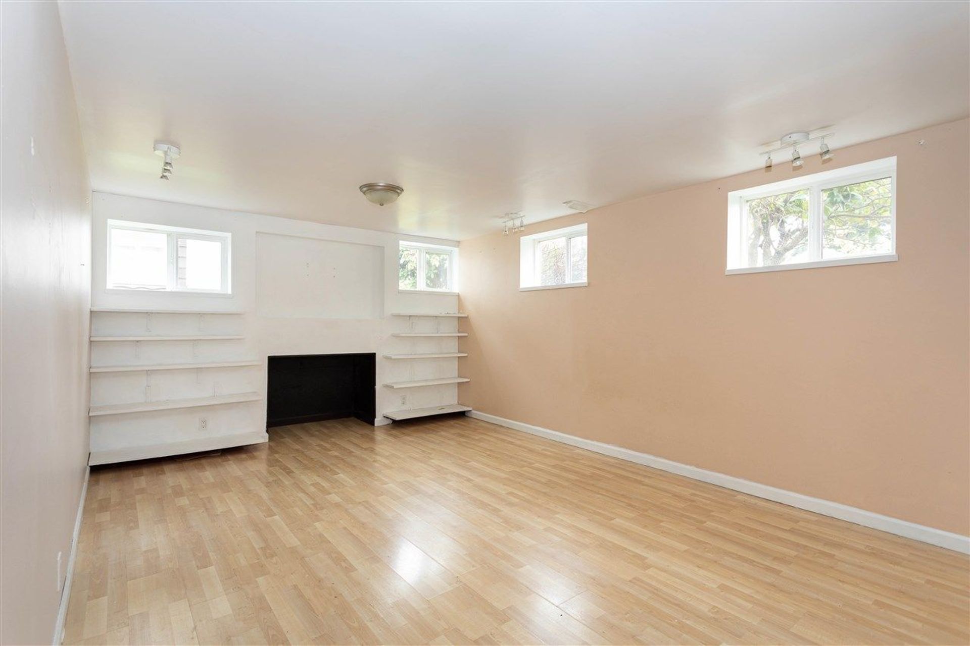 923-smith-avenue-coquitlam-west-coquitlam-14 at 923 Smith Avenue, Coquitlam West, Coquitlam