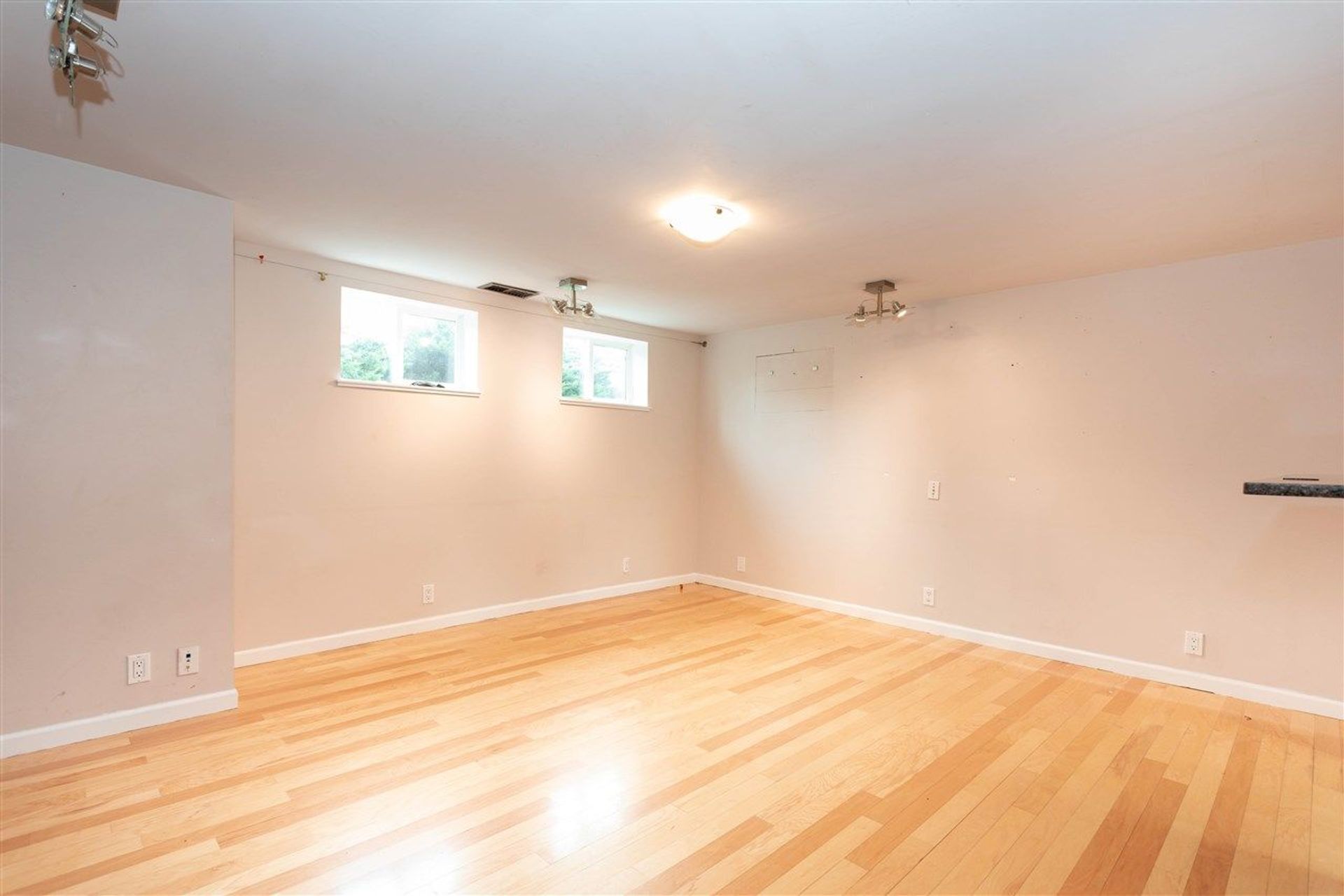 923-smith-avenue-coquitlam-west-coquitlam-15 at 923 Smith Avenue, Coquitlam West, Coquitlam